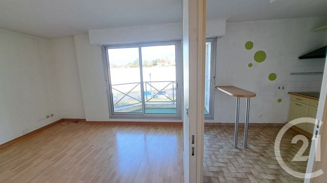 Appartement F2 à vendre - 2 pièces - 48.9 m2 - ST SEBASTIEN SUR LOIRE - 44 - PAYS-DE-LOIRE - Century 21 By Ouest