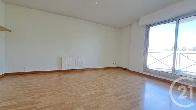 Appartement F2 à vendre - 2 pièces - 48.9 m2 - ST SEBASTIEN SUR LOIRE - 44 - PAYS-DE-LOIRE - Century 21 By Ouest