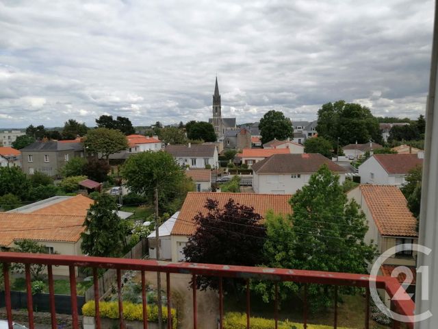 Appartement F4 à vendre - 4 pièces - 72.29 m2 - ST SEBASTIEN SUR LOIRE - 44 - PAYS-DE-LOIRE - Century 21 By Ouest