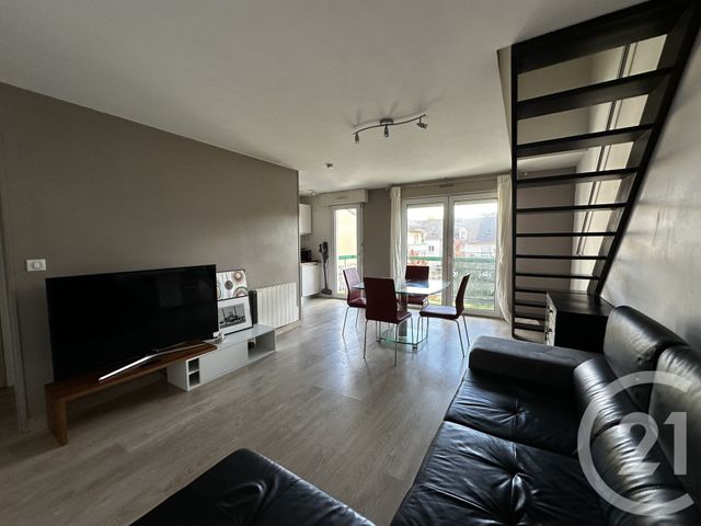 Appartement Duplex à vendre - 2 pièces - 51.1 m2 - ST SEBASTIEN SUR LOIRE - 44 - PAYS-DE-LOIRE - Century 21 By Ouest