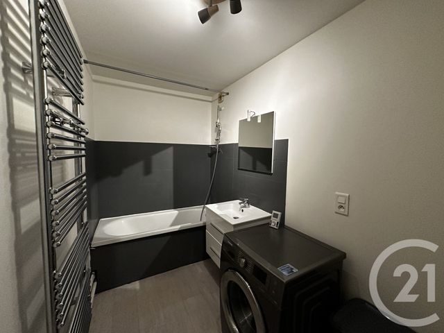 Appartement Duplex à vendre - 2 pièces - 51.1 m2 - ST SEBASTIEN SUR LOIRE - 44 - PAYS-DE-LOIRE - Century 21 By Ouest