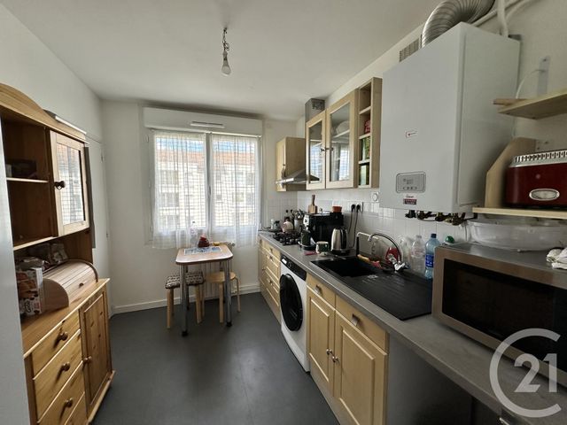 Afficher la photo en grand Appartement F4 à vendre - 4 pièces - 70.1 m2 - ST SEBASTIEN SUR LOIRE - 44 - PAYS-DE-LOIRE - Century 21 By Ouest