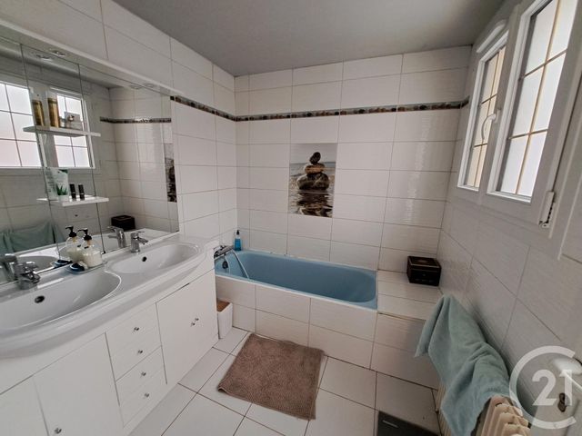 maison à vendre - 5 pièces - 98.0 m2 - ST SEBASTIEN SUR LOIRE - 44 - PAYS-DE-LOIRE - Century 21 By Ouest