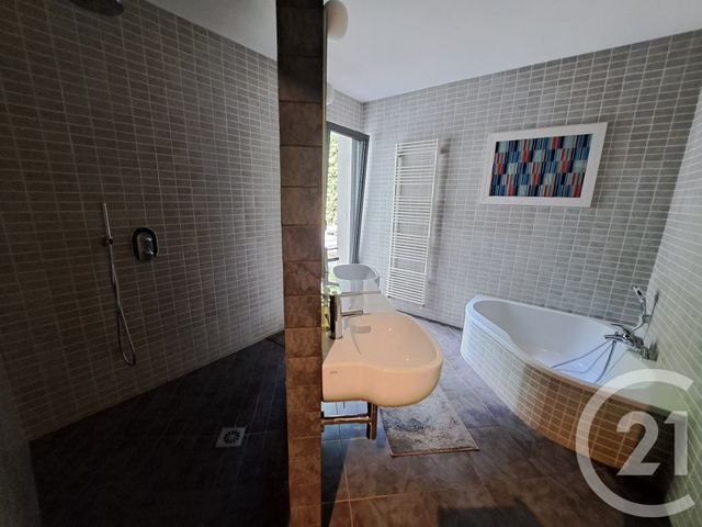 maison à vendre - 7 pièces - 180.0 m2 - GENESTON - 44 - PAYS-DE-LOIRE - Century 21 By Ouest