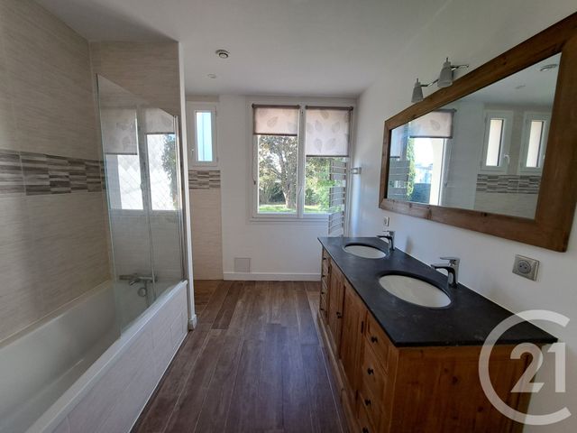 maison à vendre - 8 pièces - 161.0 m2 - ST SEBASTIEN SUR LOIRE - 44 - PAYS-DE-LOIRE - Century 21 By Ouest