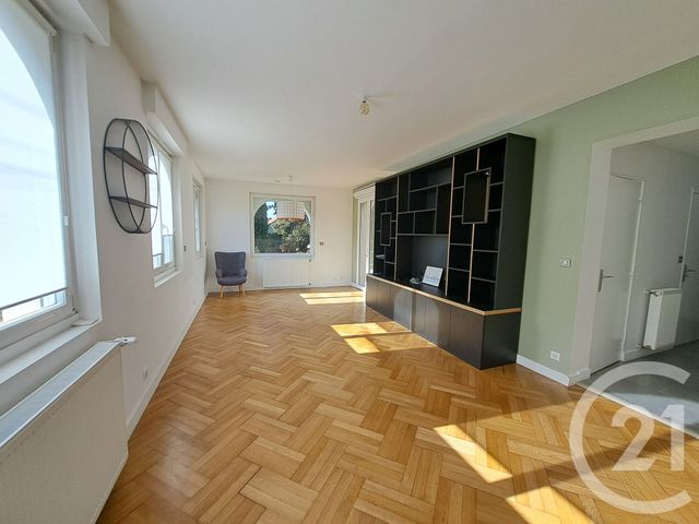 maison à vendre - 8 pièces - 161.0 m2 - ST SEBASTIEN SUR LOIRE - 44 - PAYS-DE-LOIRE - Century 21 By Ouest