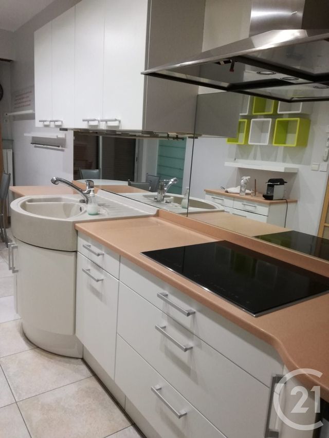 Appartement F5 à vendre - 5 pièces - 124.41 m2 - ST SEBASTIEN SUR LOIRE - 44 - PAYS-DE-LOIRE - Century 21 By Ouest