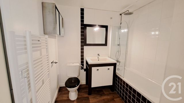Appartement F2 à vendre - 2 pièces - 55.62 m2 - ST SEBASTIEN SUR LOIRE - 44 - PAYS-DE-LOIRE - Century 21 By Ouest