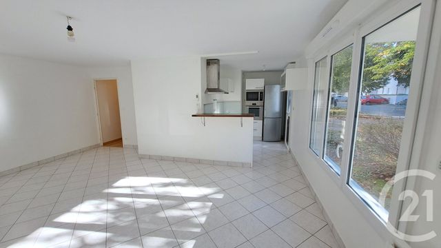 Appartement F2 à vendre - 2 pièces - 55.62 m2 - ST SEBASTIEN SUR LOIRE - 44 - PAYS-DE-LOIRE - Century 21 By Ouest