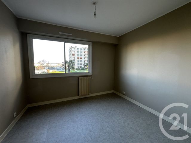 Appartement F3 à vendre - 3 pièces - 73.69 m2 - ST SEBASTIEN SUR LOIRE - 44 - PAYS-DE-LOIRE - Century 21 By Ouest