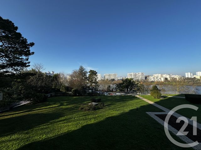 Appartement F3 à vendre - 3 pièces - 73.69 m2 - ST SEBASTIEN SUR LOIRE - 44 - PAYS-DE-LOIRE - Century 21 By Ouest