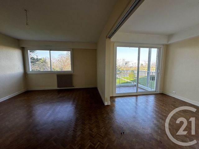 Appartement F3 à vendre - 3 pièces - 73.69 m2 - ST SEBASTIEN SUR LOIRE - 44 - PAYS-DE-LOIRE - Century 21 By Ouest