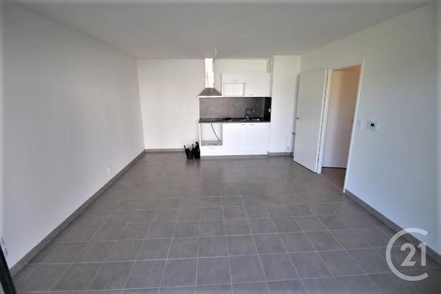 Appartement F3 à louer - 3 pièces - 64.36 m2 - ST SEBASTIEN SUR LOIRE - 44 - PAYS-DE-LOIRE - Century 21 Harmony